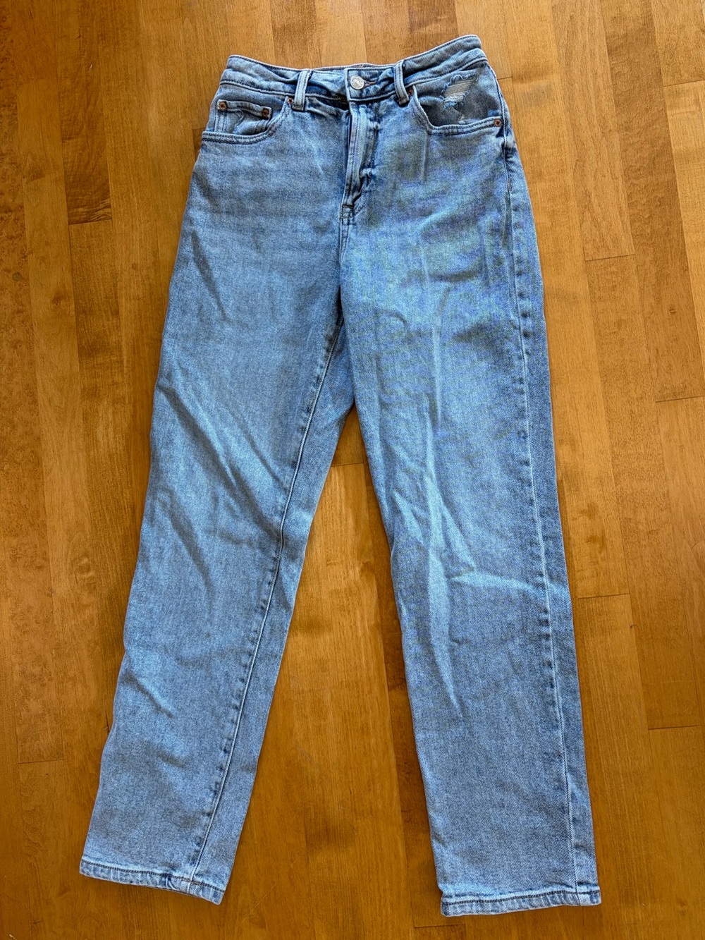 Rewash High-Rise Straight Leg Jeans in Light Blue Wash